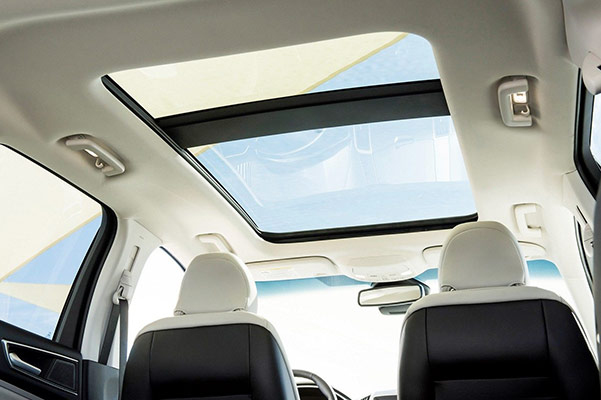 2019 Ford Edge Interior & Technology