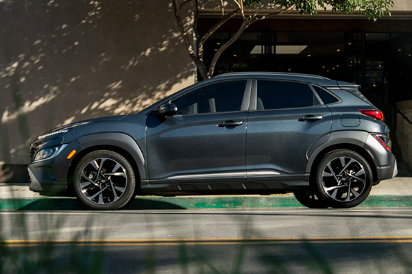 Side shot of 2022 Hyundai Kona parked on side of street