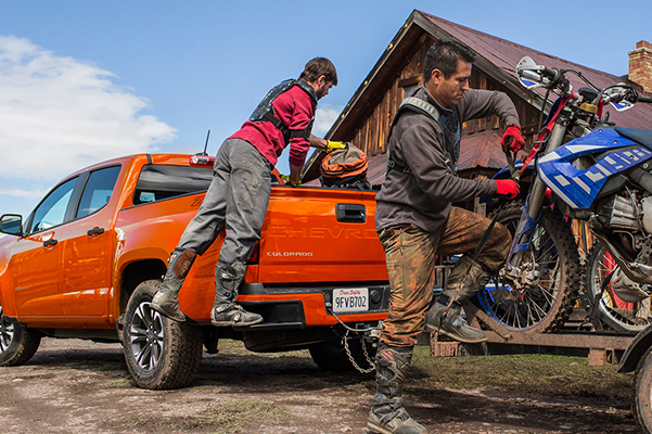 Chevy Colrado towing a dirtbike trailer