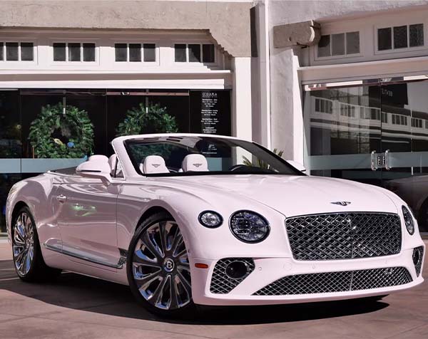 Bentley Continental GTC Mulliner W12 Convertible 3/4 front view