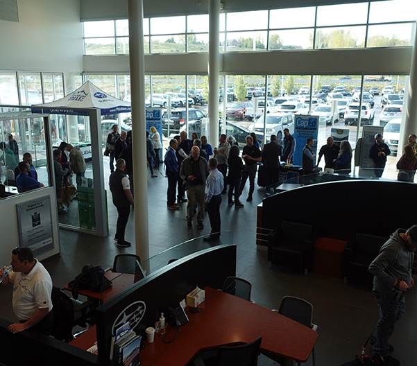 Overview of people in dealership