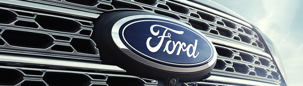 Ford logo on Explorer grille