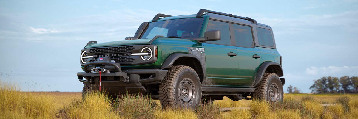 Bronco with additional accessories