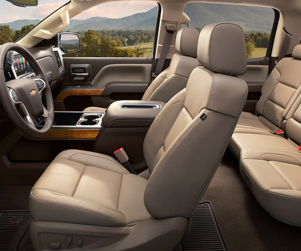 2018 Chevrolet Silverado Interior